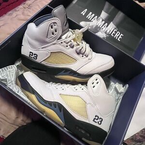 Jordan Sneakers White and Black